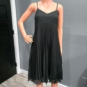 Chomel Black Pleated Spaghetti Strap Dress